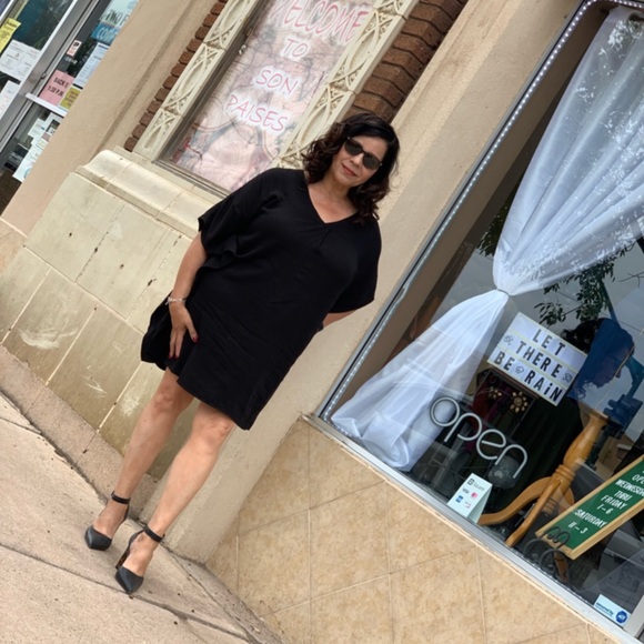 Black Dolman Sleeve Classic Mini Dress NWT - Picture 2 of 3